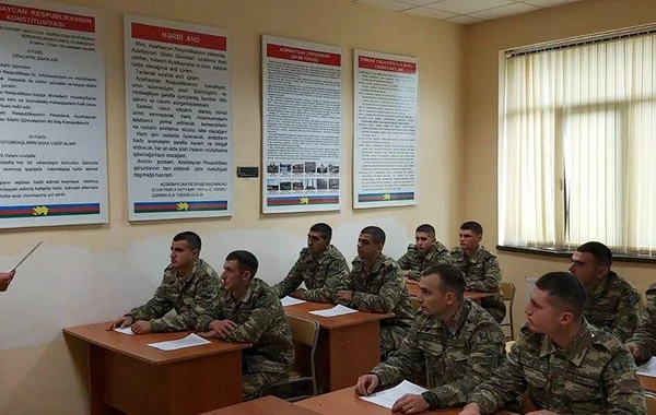 Azərbaycan Ordusunda Konstitusiya Günü münasibətilə silsilə tədbirlər keçirilib - FOTO