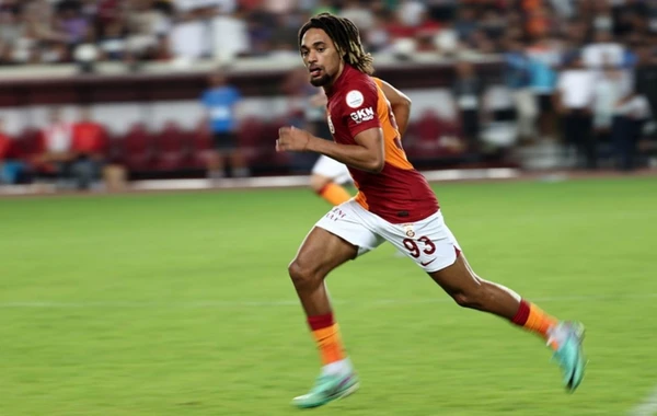 İngilis nəhəngi “Qalatasaray”ın gənc ulduzunu almaq istəyir - FOTO