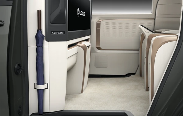 TAM YENİ LEXUS LM