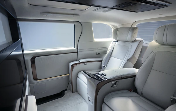 TAM YENİ LEXUS LM