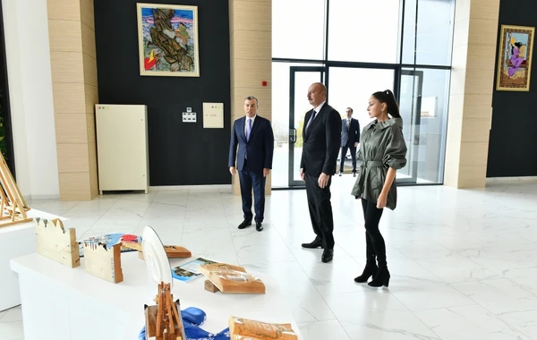 İlham Əliyev və Mehriban Əliyeva İsmayıllıda “DOST EVİ”nin açılışında iştirak ediblər - FOTO - YENİLƏNİB