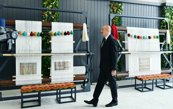İlham Əliyev və Mehriban Əliyeva İsmayıllıda “DOST EVİ”nin açılışında iştirak ediblər - FOTO - YENİLƏNİB