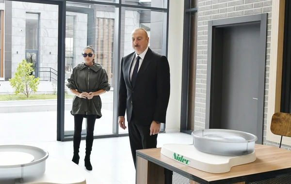 İlham Əliyev və Mehriban Əliyeva İsmayıllıda “DOST EVİ”nin açılışında iştirak ediblər - FOTO - YENİLƏNİB