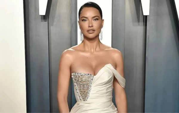 Adriana Lima da estetik qurbanı oldu - FOTO