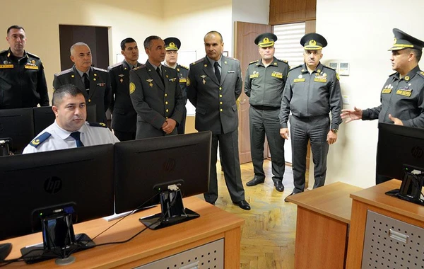 Özbəkistan nümayəndə heyəti Milli Müdafiə Universitetini ziyarət edib - FOTO