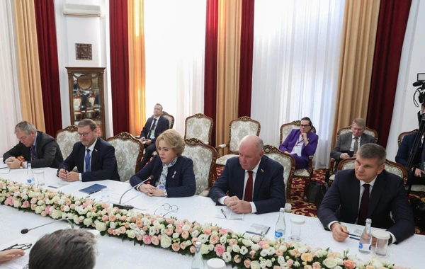 Sahibə Qafarova Valentina Matviyenko ilə ikitərəfli və çoxtərəfli formatlarda əməkdaşlığı müzakirə edib - FOTO