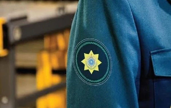 Rüşvətlə dərman keçirilməsinə görə daha 2 gömrük əməkdaşı həbs olundu