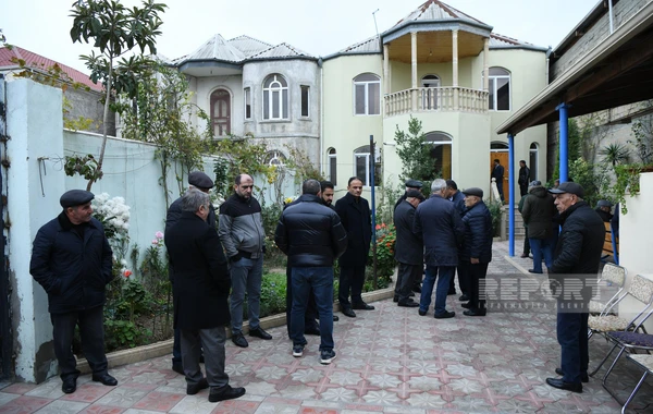 Bakıda avtomobillə vurularaq öldürülən alim dəfn olunub - FOTO