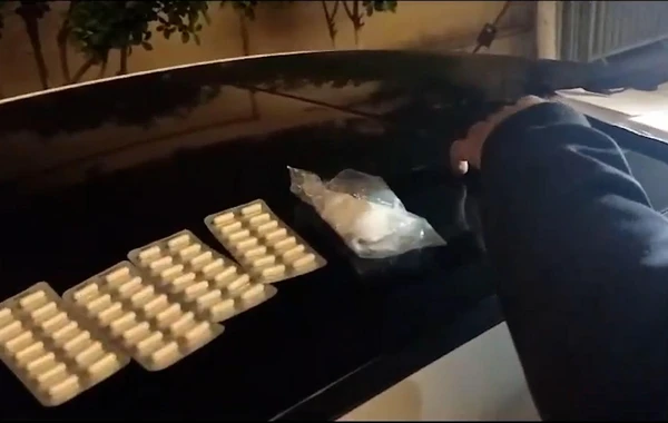 Bakıda saxta reseptlər hazırlayan dəstə üzvləri saxlanılıb - FOTO