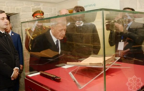 Президент Ирака посетил историко-архитектурный заповедник "Ичеришехер" - ФОТО