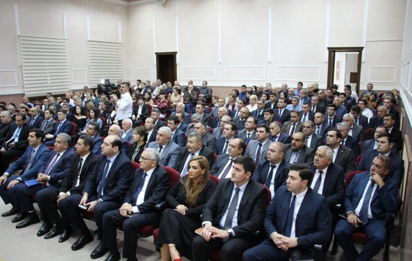 İcra Hakimiyyətindən Bakını gözləyən qarlı hava ilə bağlı VACİB TOPLANTI