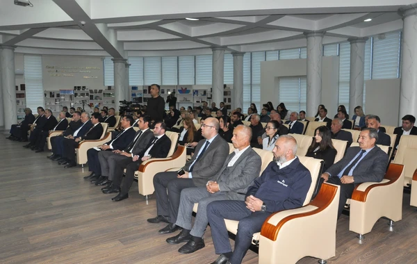 İcra Hakimiyyətindən Bakını gözləyən qarlı hava ilə bağlı VACİB TOPLANTI