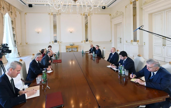 Prezident İlham Əliyev Böyük Britaniyanın dövlət nazirini qəbul edib - YENİLƏNİB - FOTO