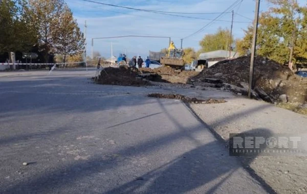 В Кюрдамире прорвало водопровод: некоторые села остались без питьевой воды - ФОТО