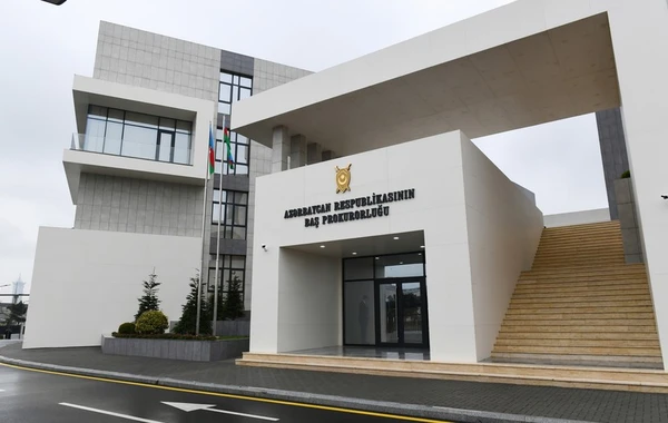 Azərbaycan dələduzluğa görə həbs edilən 3 nəfəri Özbəkistana təhvil verib