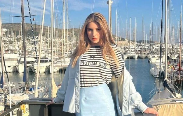 Öldürülüb dərəyə atılan rus model və qızı ilə bağlı kampaniya başladıldı - FOTO