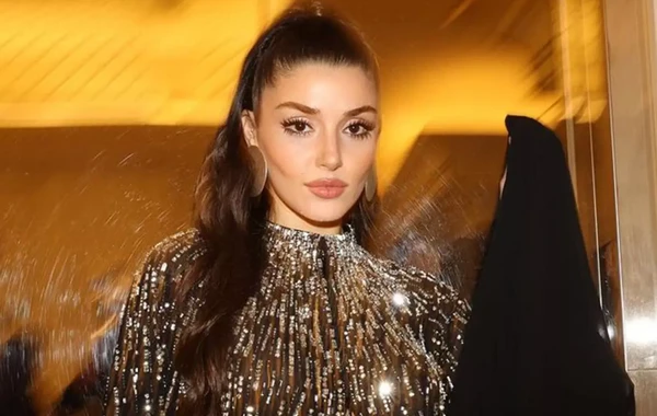 Hande Erçel tərzi ilə diqqət çəkdi - FOTO/VİDEO