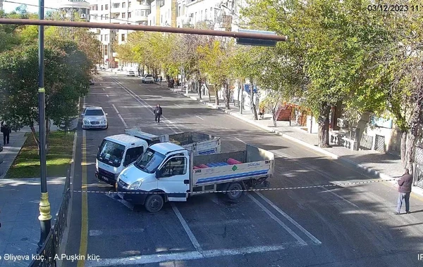 Bakının bu küçəsində yolda məhdudiyyət tətbiq edilib - FOTO