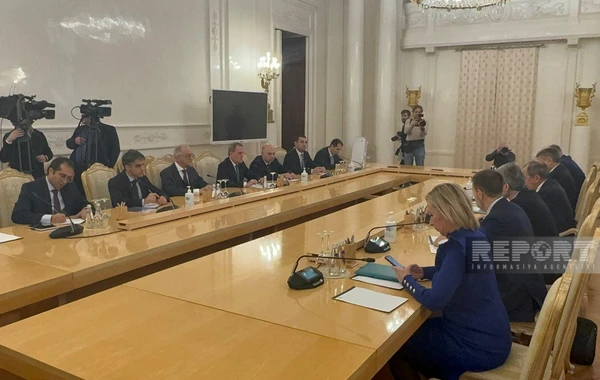 XİN başçıları İrəvan və Bakı arasında normallaşma üçün səylərin artırılmasını müzakirə ediblər - FOTO - YENİLƏNİB