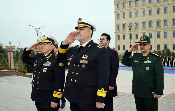 Bakıda Azərbaycan və İran HDQ komandanları görüşüb - FOTO
