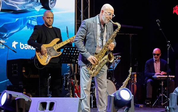Bakcell dünyanın ən sürətlilərinin sürət tərəfdaşı oldu! - FOTO