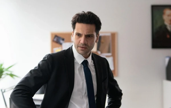 Məşhur aktyor şikayət etdi: "Hazır deyiləm" - FOTO