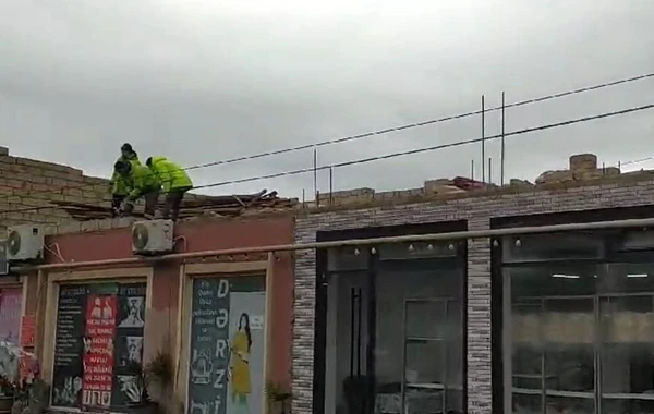 Bakıda qanunsuz tikililər sökülüb - FOTO/VİDEO