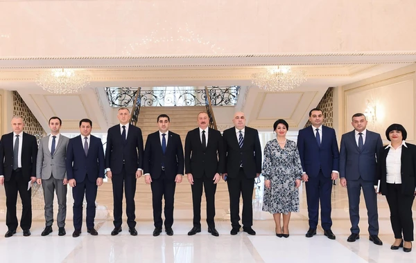 Президент Ильхам Алиев принял делегацию во главе с председателем парламента Грузии - ОБНОВЛЕНО + ФОТО