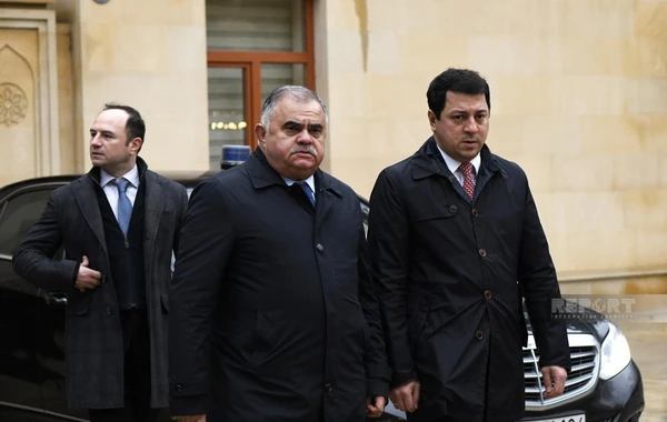 Dövlət və hökumət rəsmiləri Fəxri xiyabanda Heydər Əliyevin xatirəsini yad ediblər - FOTO