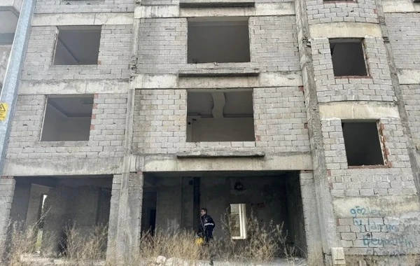 13 yaşlı uşaq 12 yaşlı uşağı öldürdü - Kompüter oyunundan təsirlənib - FOTO