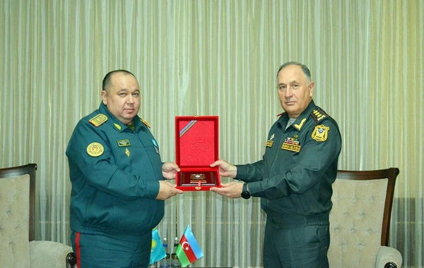 Azərbaycan və Qazaxıstan arasında hərbi əməkdaşlıq məsələləri müzakirə olunub - FOTO
