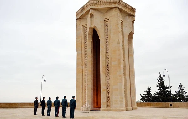 Azərbaycan və Qazaxıstan arasında hərbi əməkdaşlıq məsələləri müzakirə olunub - FOTO