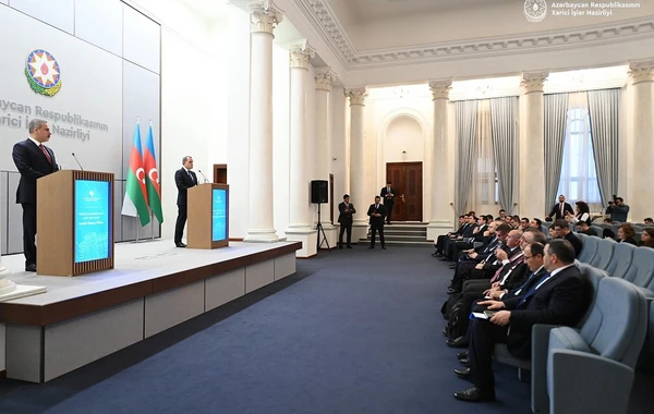 В Баку состоялась встреча глав МИД Азербайджана и Турции – ОБНОВЛЕНО + ВИДЕО