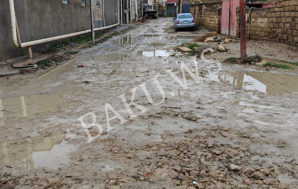 Bakıda şagirdlər dərsə acınacaqlı yolla gedib-gəlir - FOTO/VİDEO