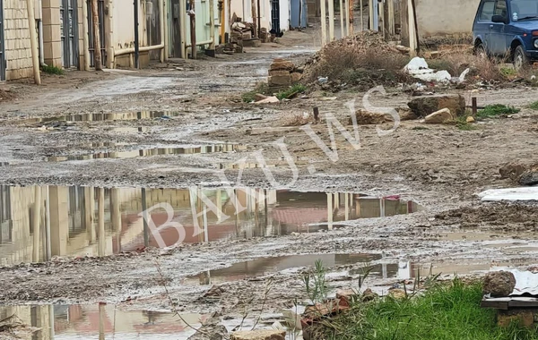 Bakıda şagirdlər dərsə acınacaqlı yolla gedib-gəlir - FOTO/VİDEO
