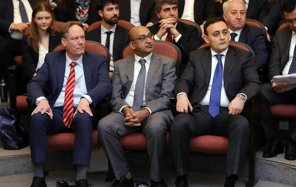 SOCAR və bp Azərbaycanda metan emissiyalarının azaldılması üçün əməkdaşlıq edəcəklər - FOTO