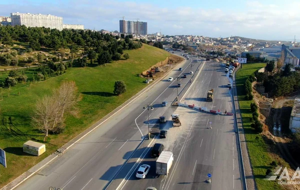Bakının 8 Noyabr prospektinin bir hissəsi təmir olunur - FOTO/VİDEO
