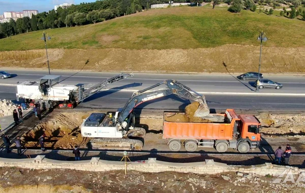 Bakının 8 Noyabr prospektinin bir hissəsi təmir olunur - FOTO/VİDEO