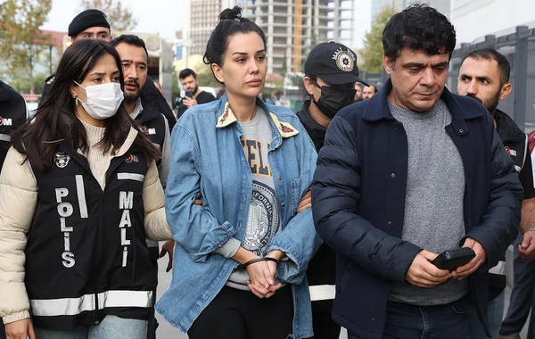 Həbsdə olan Dilan Polat: "Gərək o paylaşımları etməzdim, çox peşmanam" - FOTO