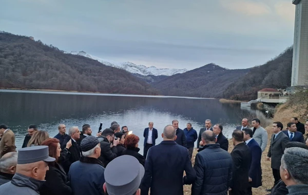 Göygöl Milli Parkının ərazisində su hövzəsinə 1500-dən çox balıq körpəsi buraxılıb - FOTO
