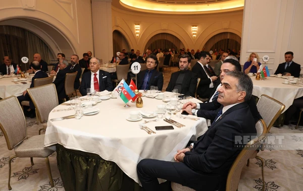 Bakıda Türkiyənin vitse-prezidentinin iştirakı ilə "İş Dünyasının Görüşü" adlı tədbir keçirilir - FOTO