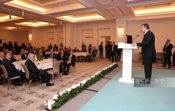 Bakıda Türkiyənin vitse-prezidentinin iştirakı ilə "İş Dünyasının Görüşü" adlı tədbir keçirilir - FOTO