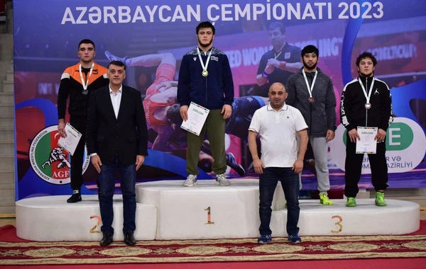 Sərbəst və yunan-Roma güləşi üzrə Azərbaycan çempionatı başlayıb - FOTO