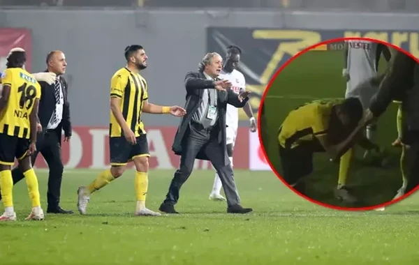 Türkiyə Super Liqasında daha bir qalmaqal: Futbolçular meydanı tərk etdi - VİDEO