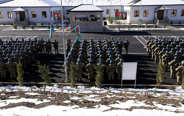 Zakir Həsənov Laçında hərbi qulluqçularla görüşüb - FOTO/VİDEO