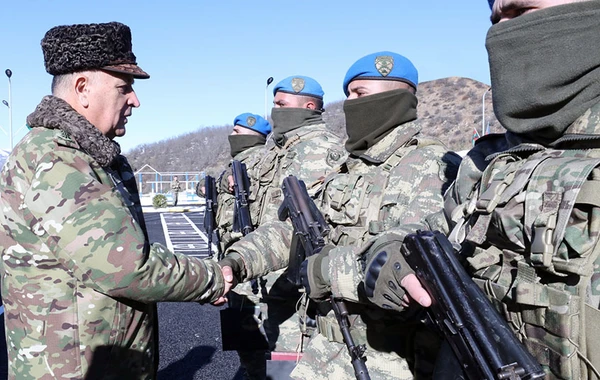 Zakir Həsənov Laçında hərbi qulluqçularla görüşüb - FOTO/VİDEO
