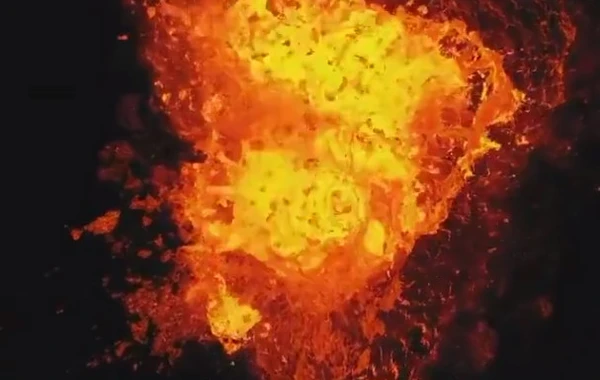 İslandiyada nəhəng vulkanın püskürmə ANI - FOTO/VİDEO