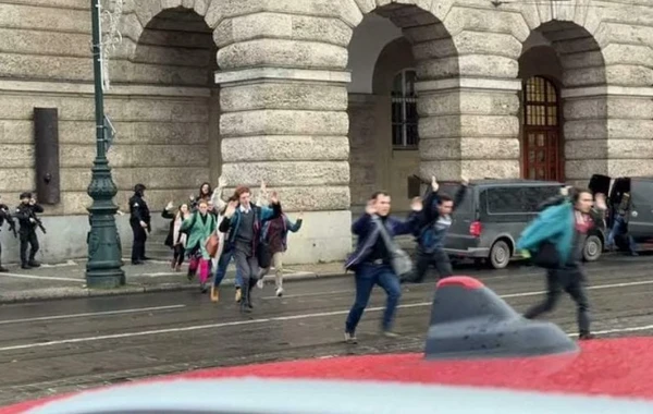 Çexiya universitetində qətliam - Çoxsaylı ölən və yaralılar var - FOTO
