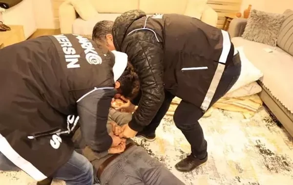 Türkiyədə xüsusi ƏMƏLİYYAT: Narkobaron tutuldu - FOTO