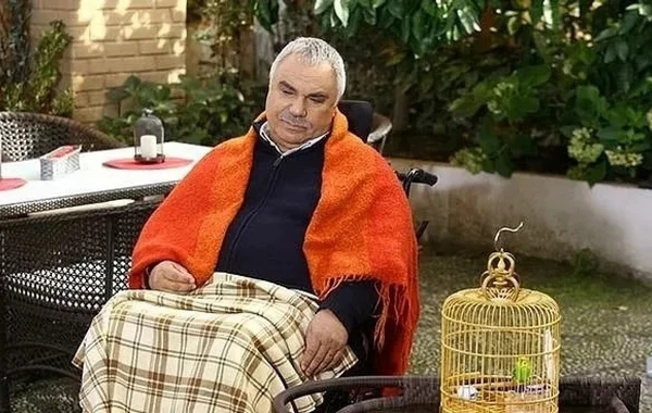 "Yaprak Dökümü"nün "Ali Rıza"sı tanınmaz halda - FOTO